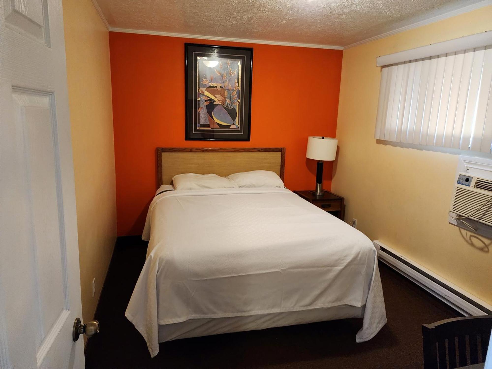 Sunparlor Motel Leamington Bagian luar foto
